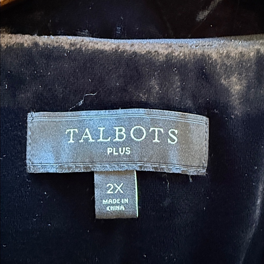 Talbots Black Quilted Blazer with Gold Buttons - size 2X - Picture 4 of 5